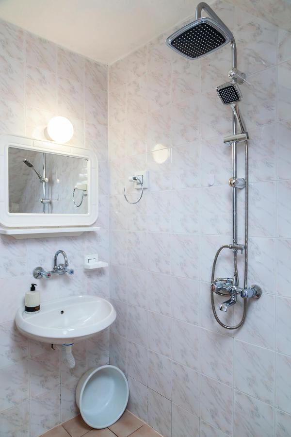 Ravda Bay Guest House Ngoại thất bức ảnh