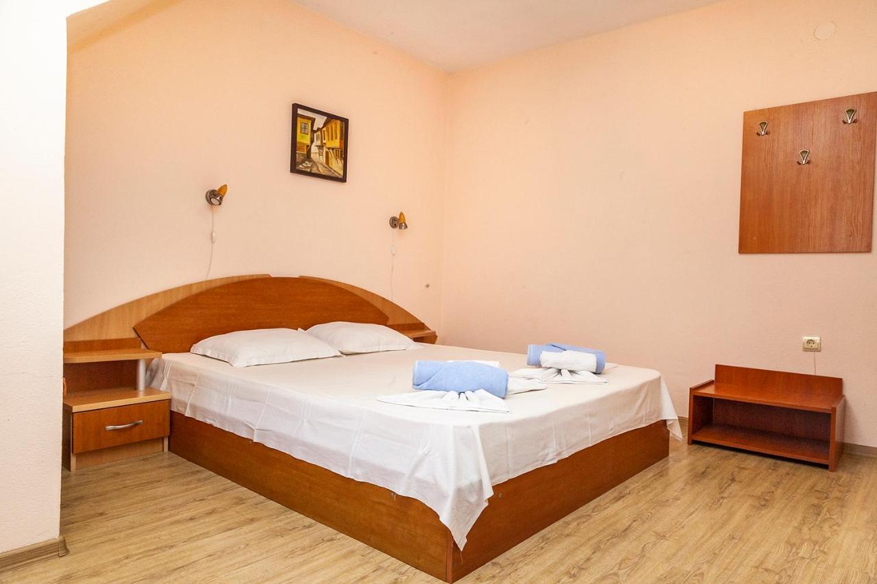 Ravda Bay Guest House Ngoại thất bức ảnh