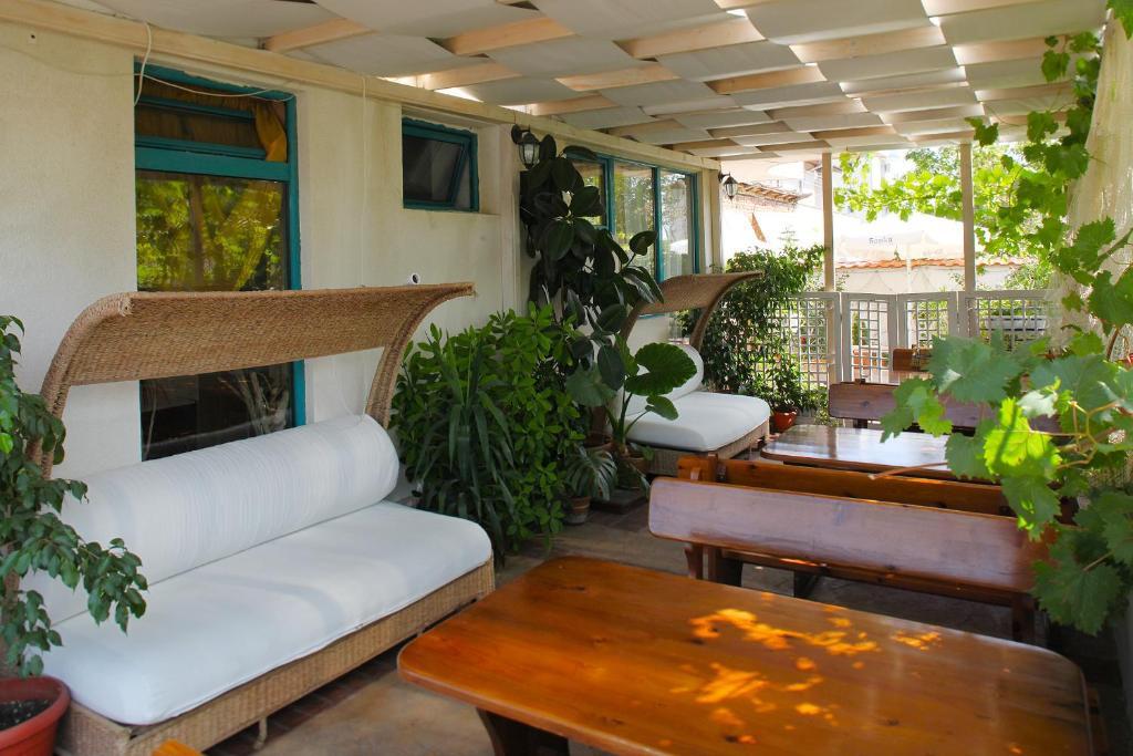 Ravda Bay Guest House Ngoại thất bức ảnh